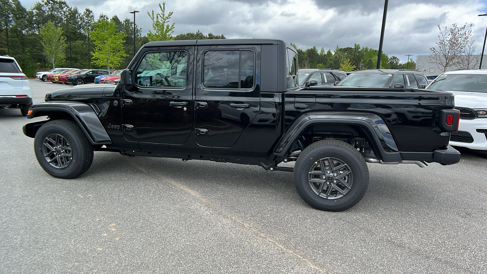 2024 Jeep Gladiator Sport S 8