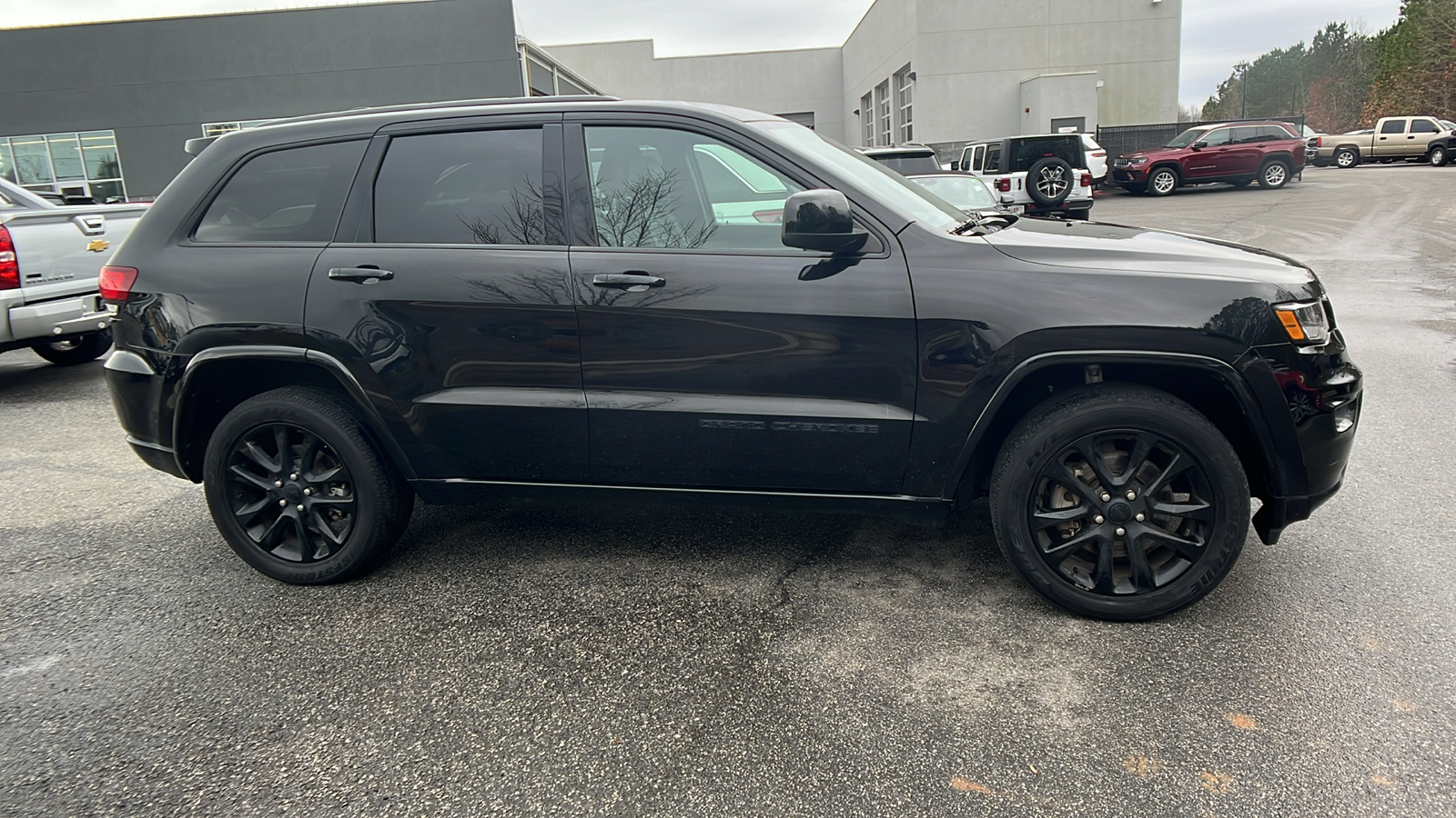 2021 Jeep Grand Cherokee Laredo X 4