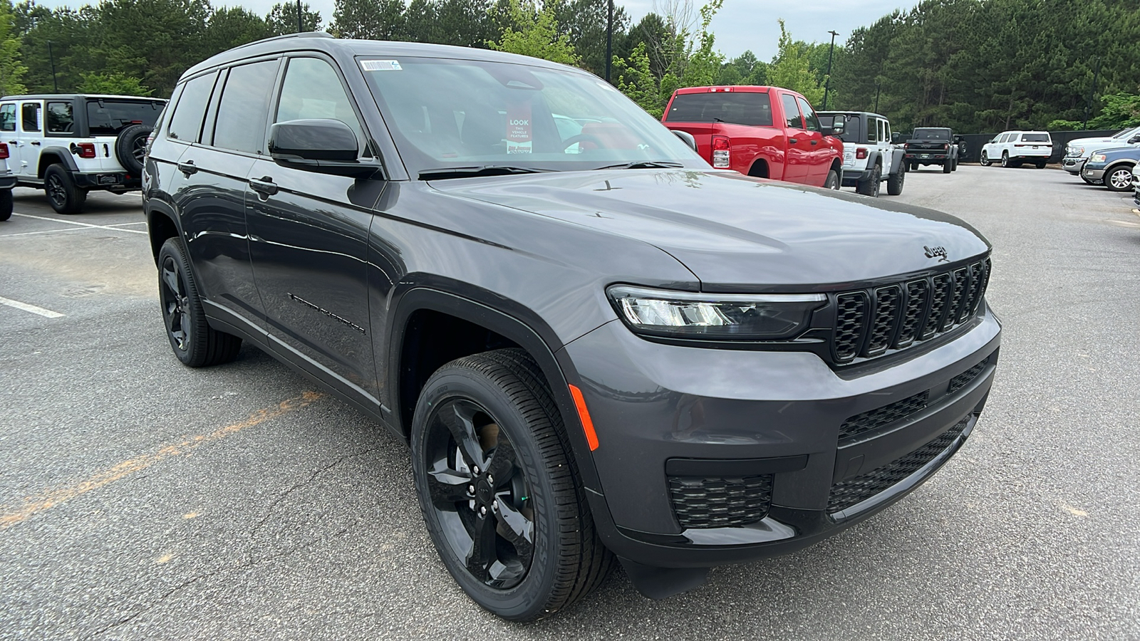 2024 Jeep Grand Cherokee L Altitude X 3