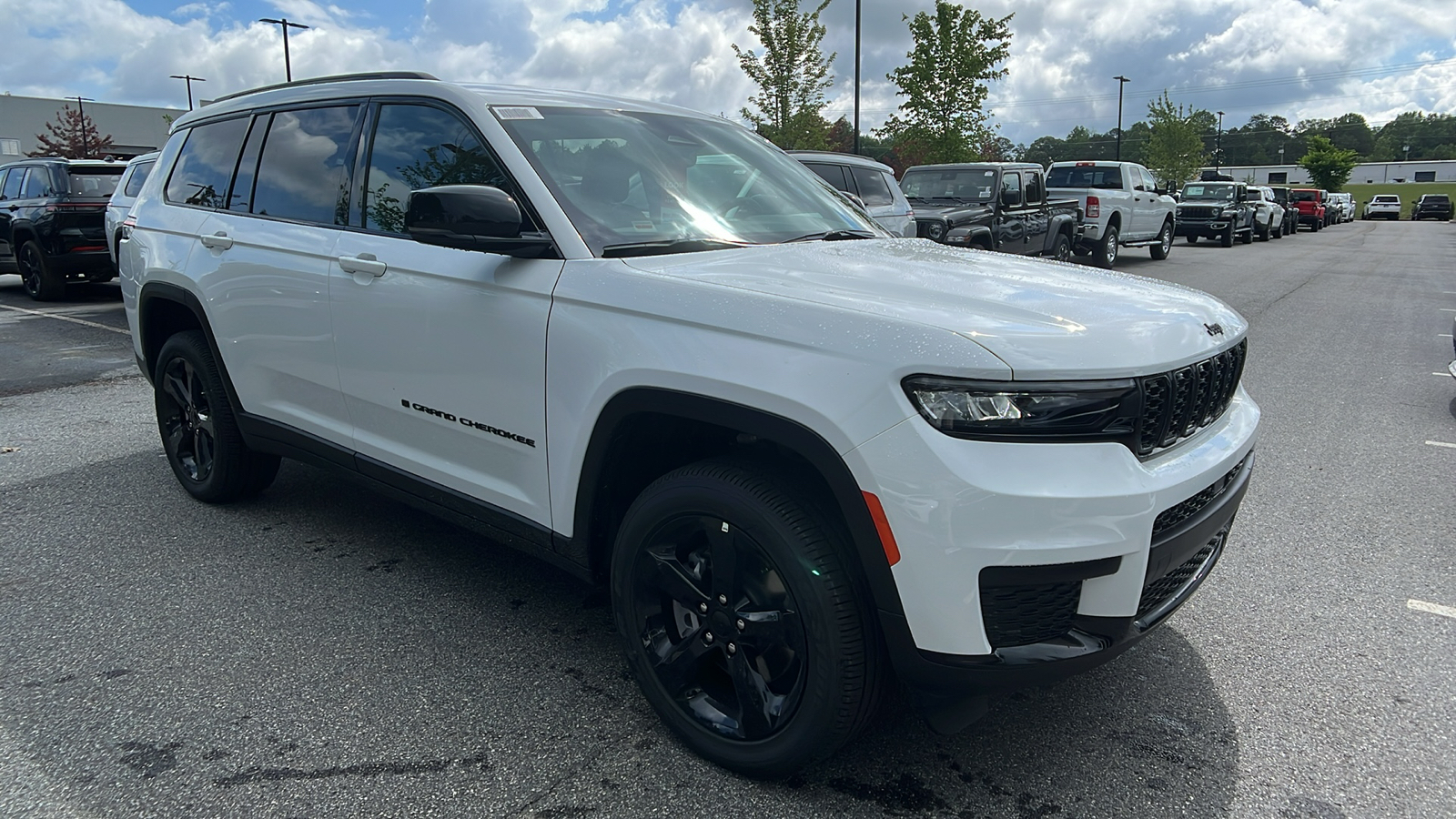 2024 Jeep Grand Cherokee L Altitude X 3