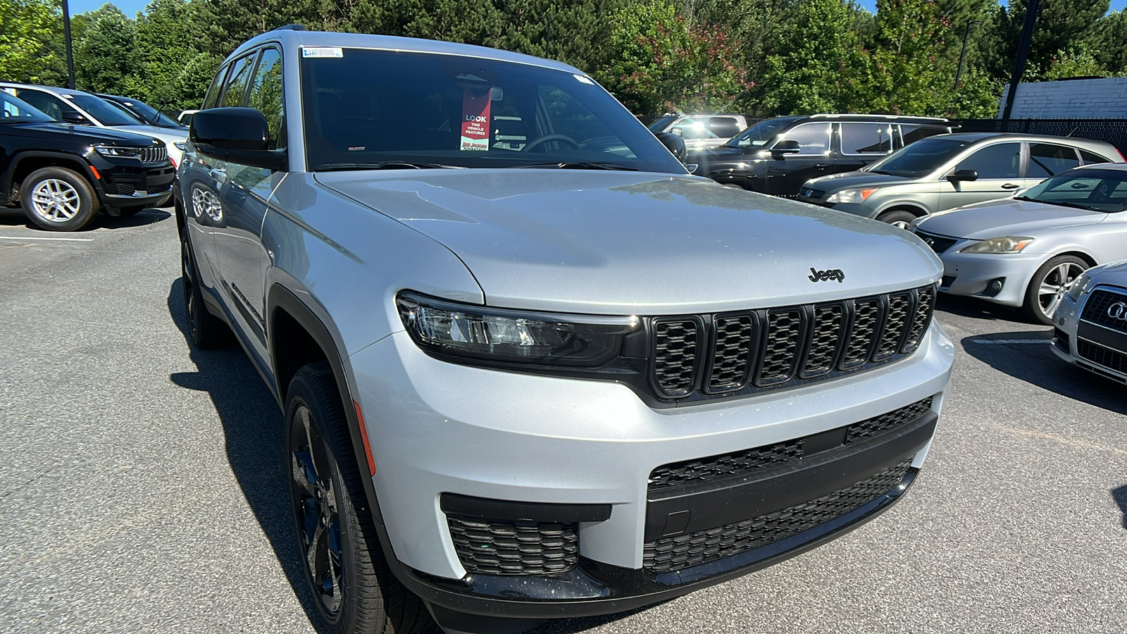 2024 Jeep Grand Cherokee L Altitude X 3