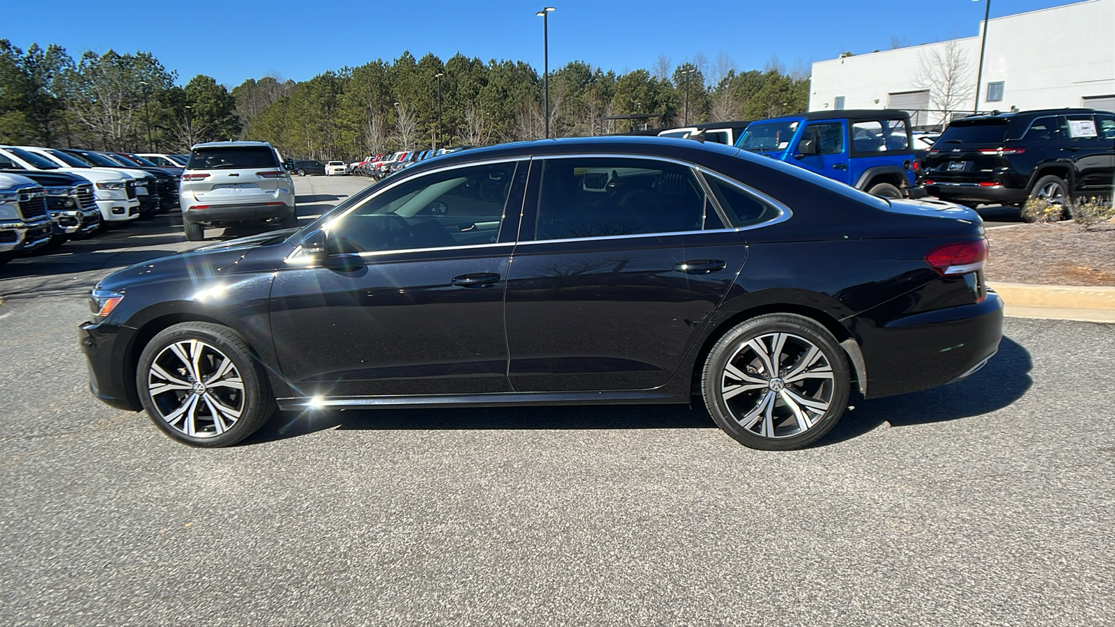 2021 Volkswagen Passat 2.0T SE 8