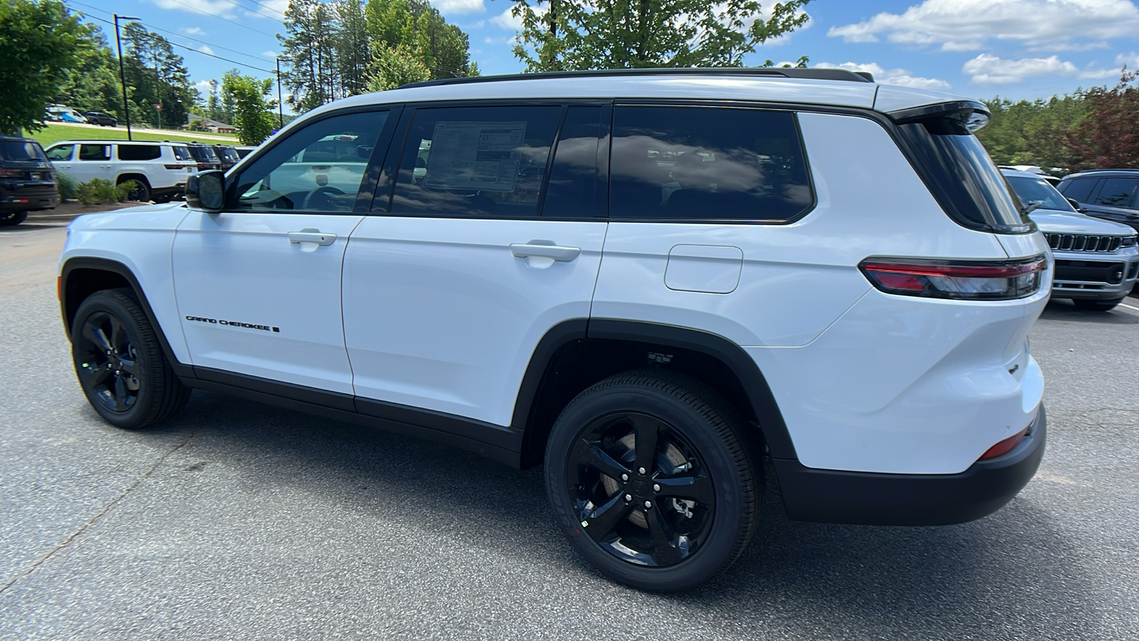 2024 Jeep Grand Cherokee L Altitude 8