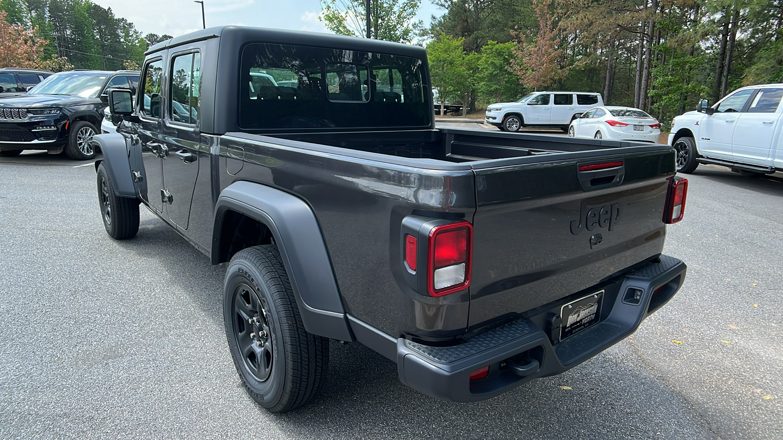 2024 Jeep Gladiator Sport 7