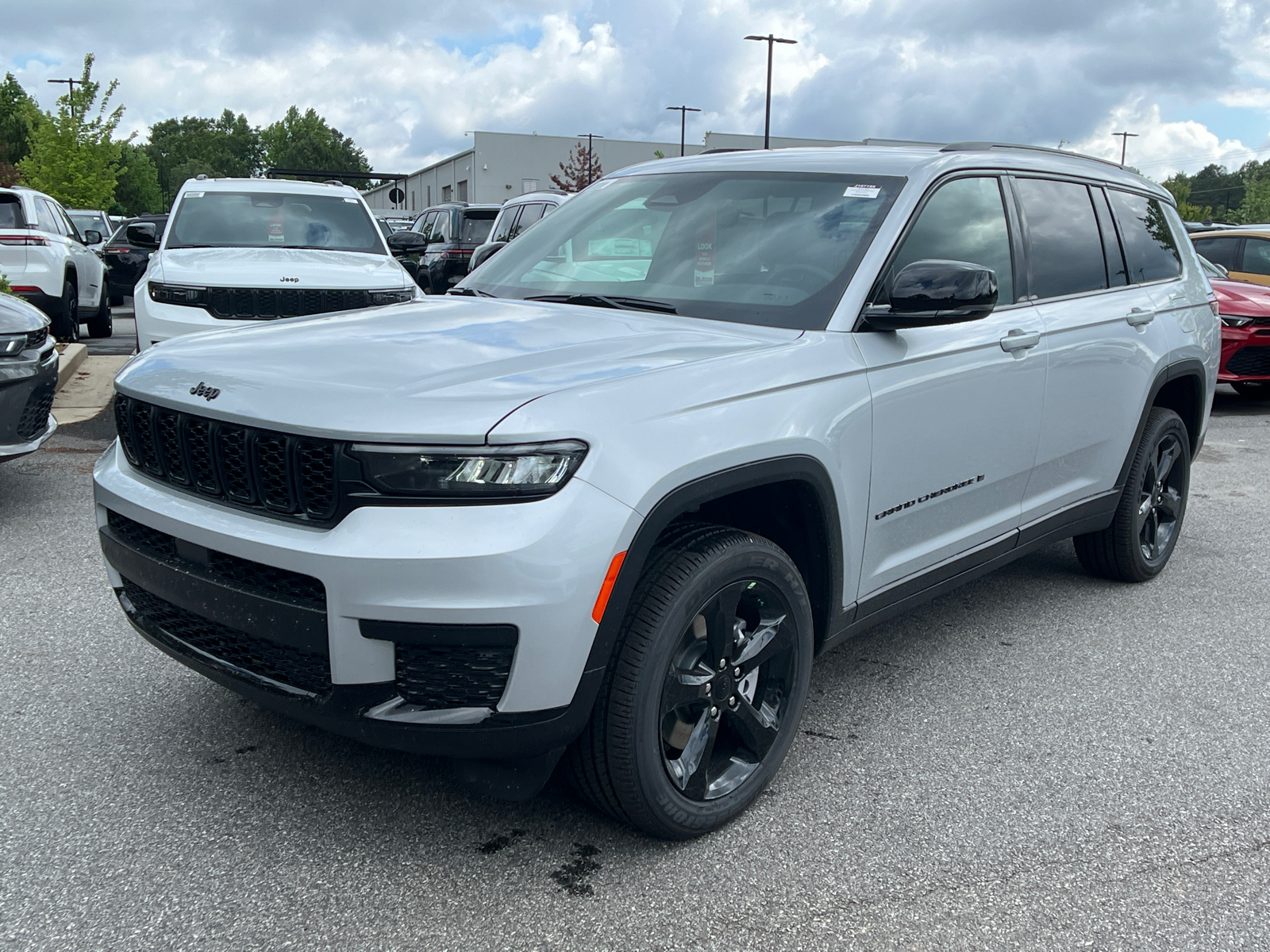 2024 Jeep Grand Cherokee L Altitude 1