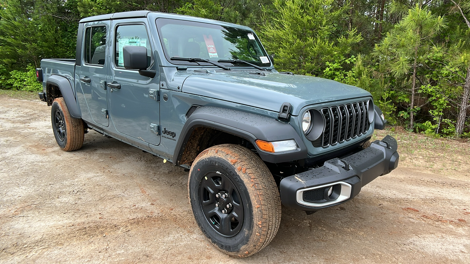 2024 Jeep Gladiator Sport 3