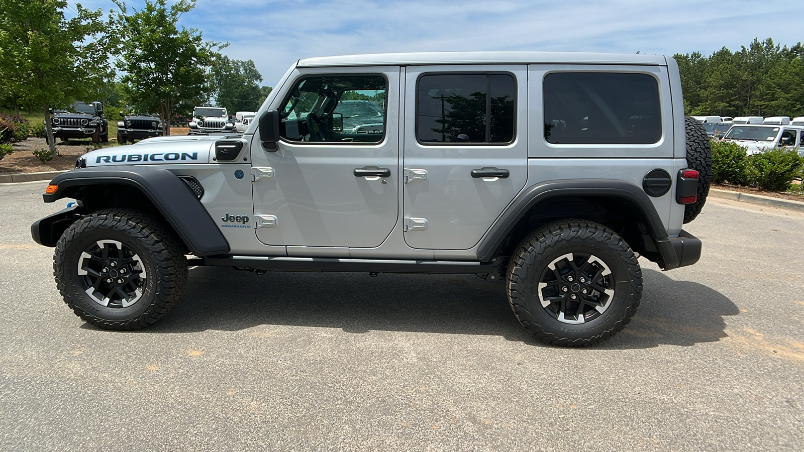 2024 Jeep Wrangler 4xe Rubicon 8