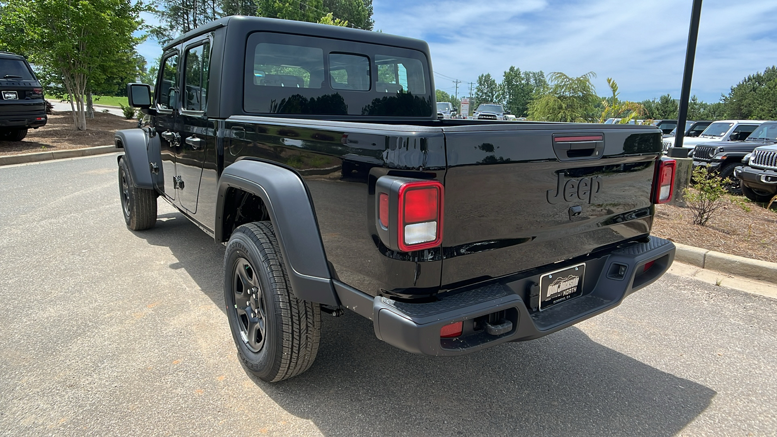 2024 Jeep Gladiator Sport 7