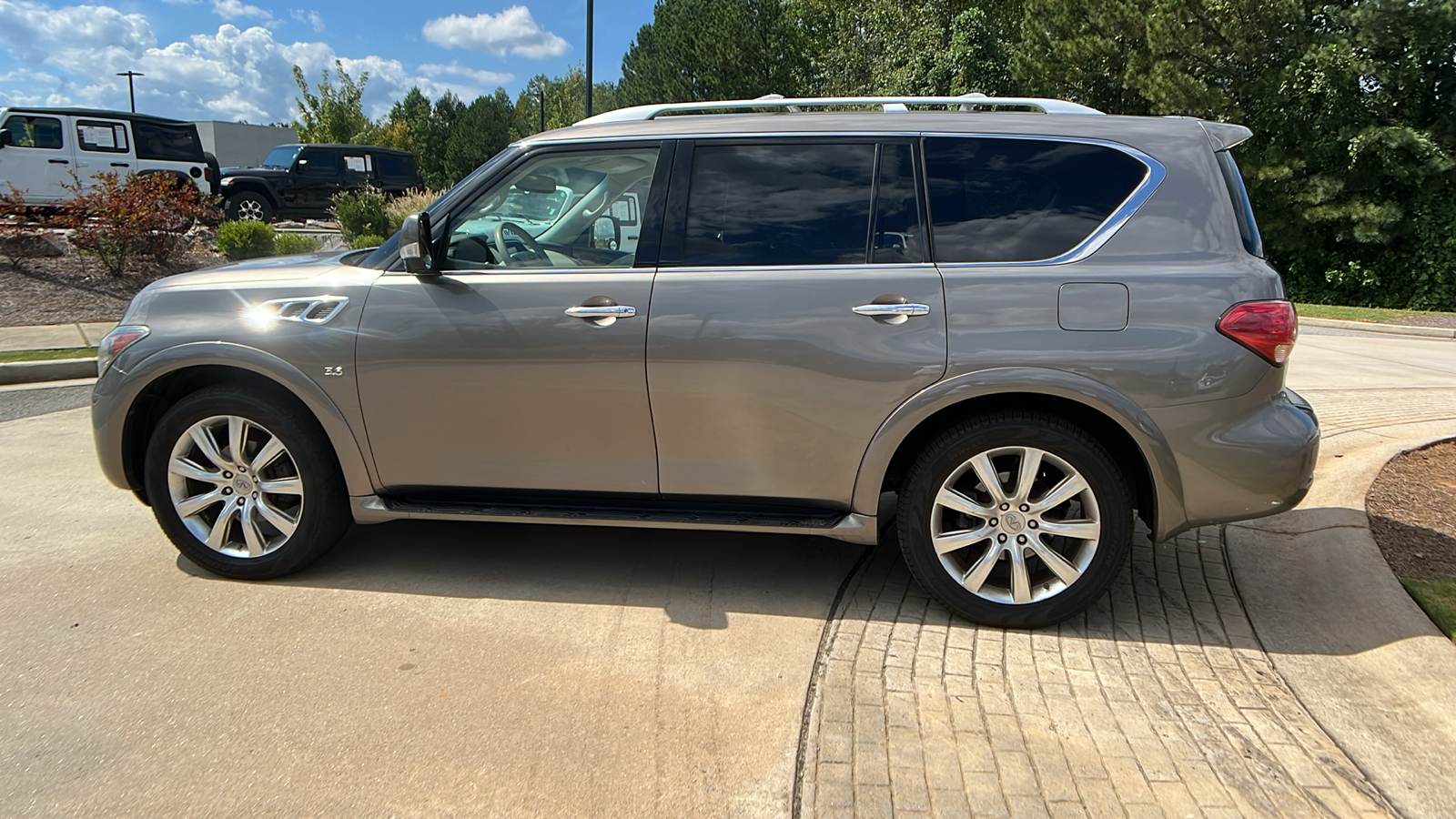 2014 INFINITI QX80  7