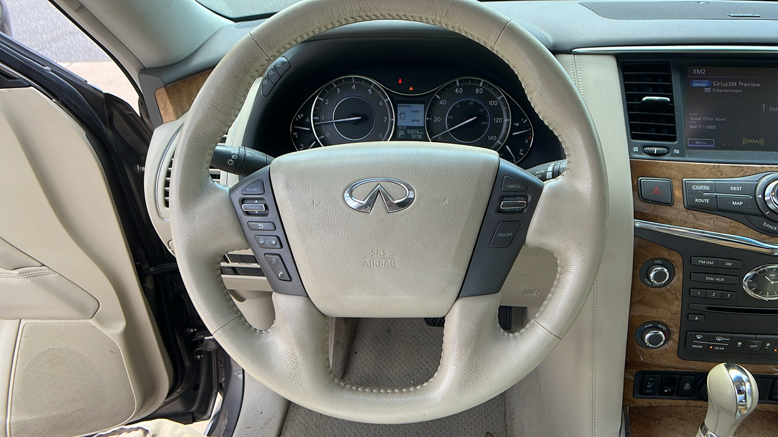 2014 INFINITI QX80  23