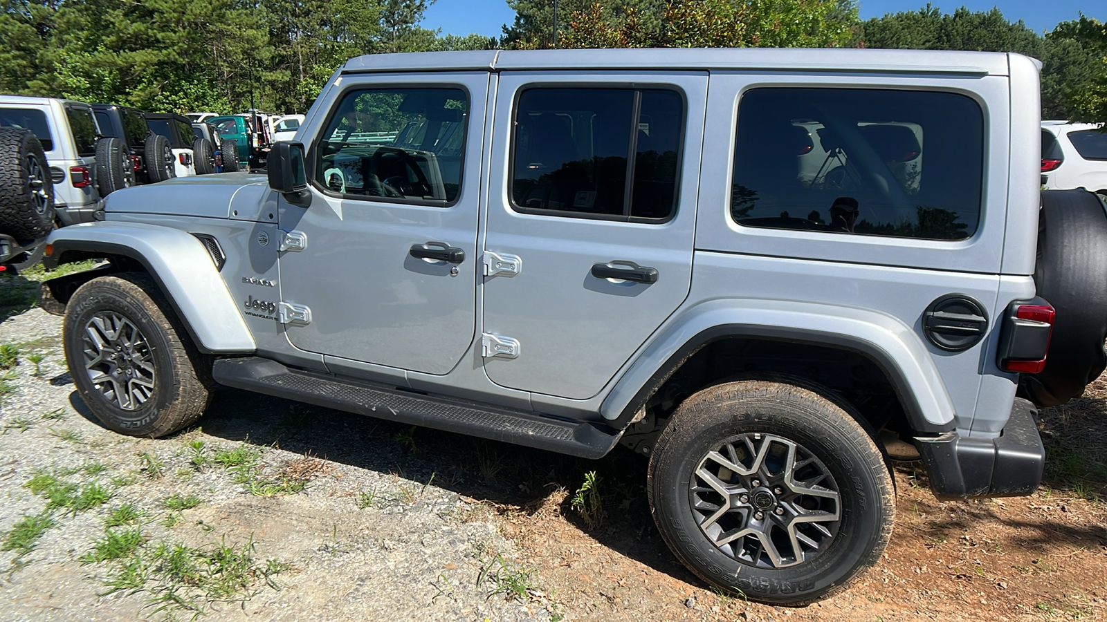 2024 Jeep Wrangler Sahara 7