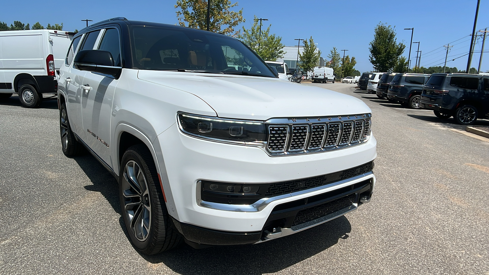 2024 Jeep Grand Wagoneer Series III 3