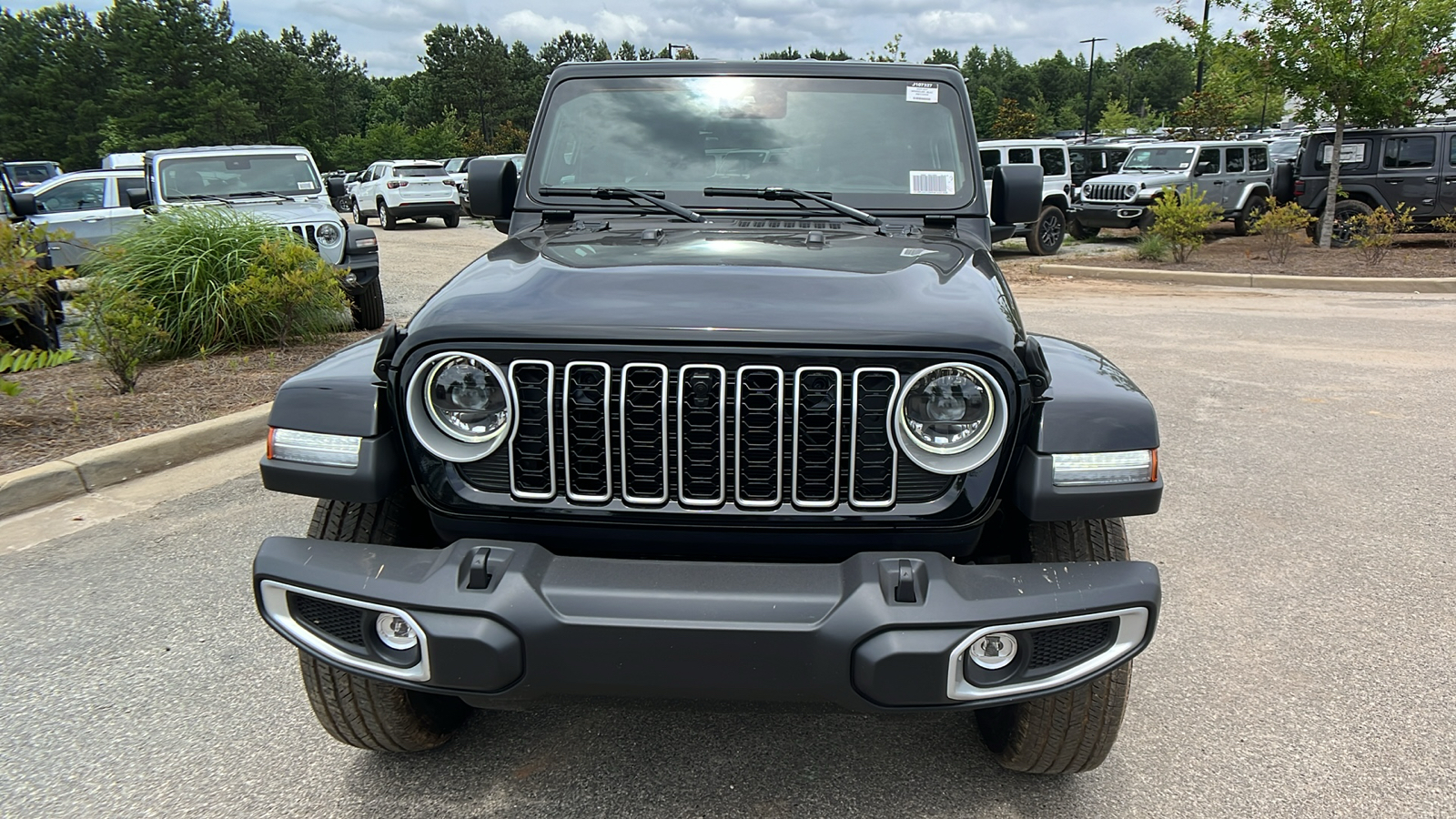 2024 Jeep Wrangler Sahara 2