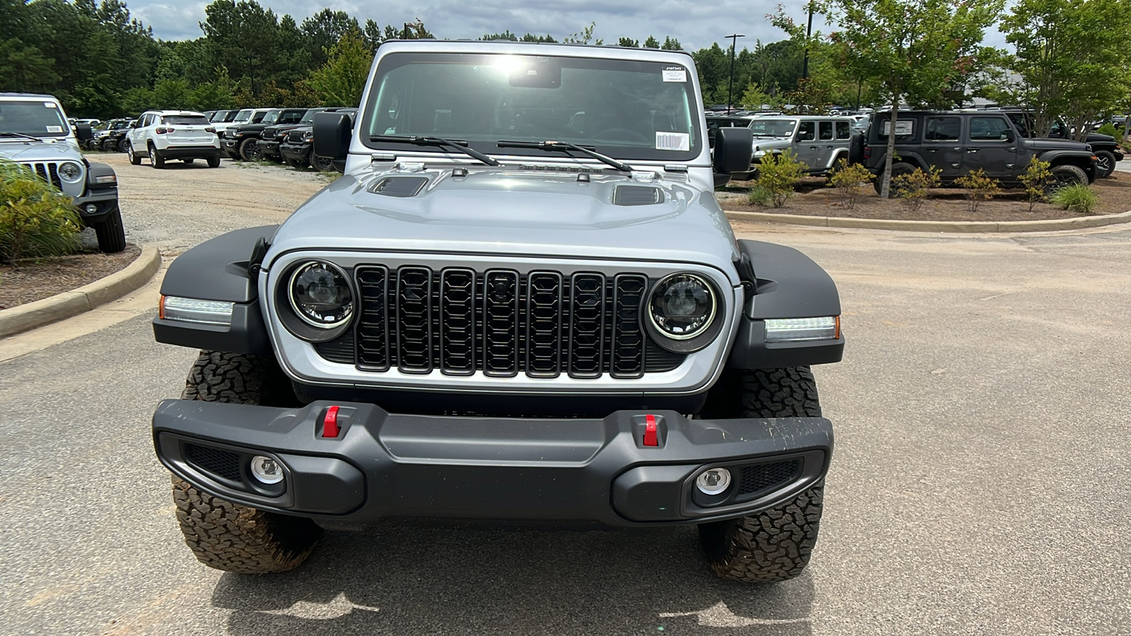 2024 Jeep Wrangler Rubicon 2