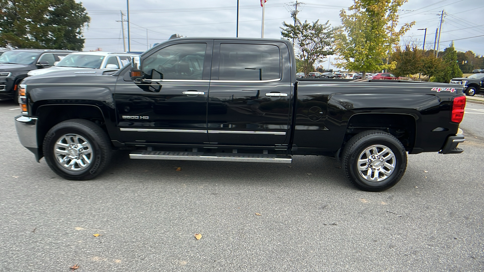 2017 Chevrolet Silverado 3500HD LTZ 8