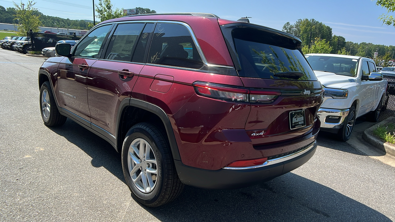 2024 Jeep Grand Cherokee Laredo X 7