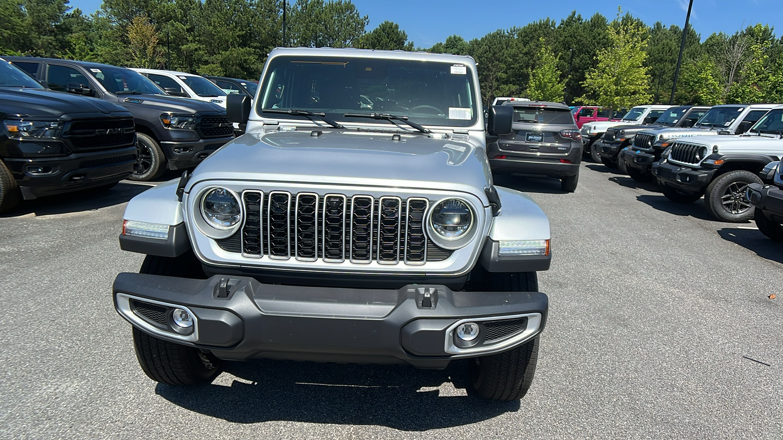 2024 Jeep Wrangler Sahara 2