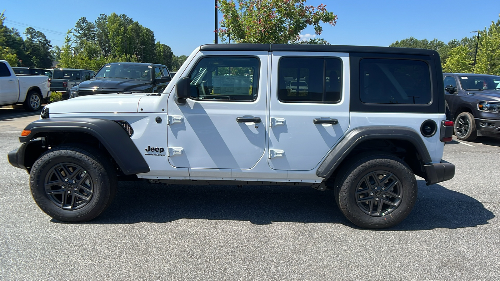 2024 Jeep Wrangler Sport S 8