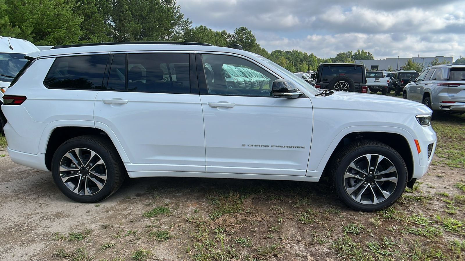 2024 Jeep Grand Cherokee L Overland 4