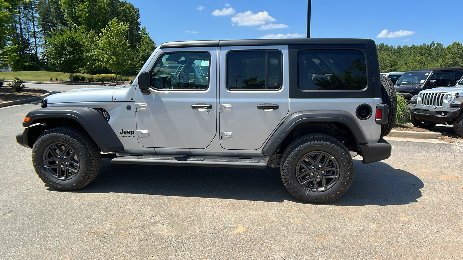 2024 Jeep Wrangler Sport S 8