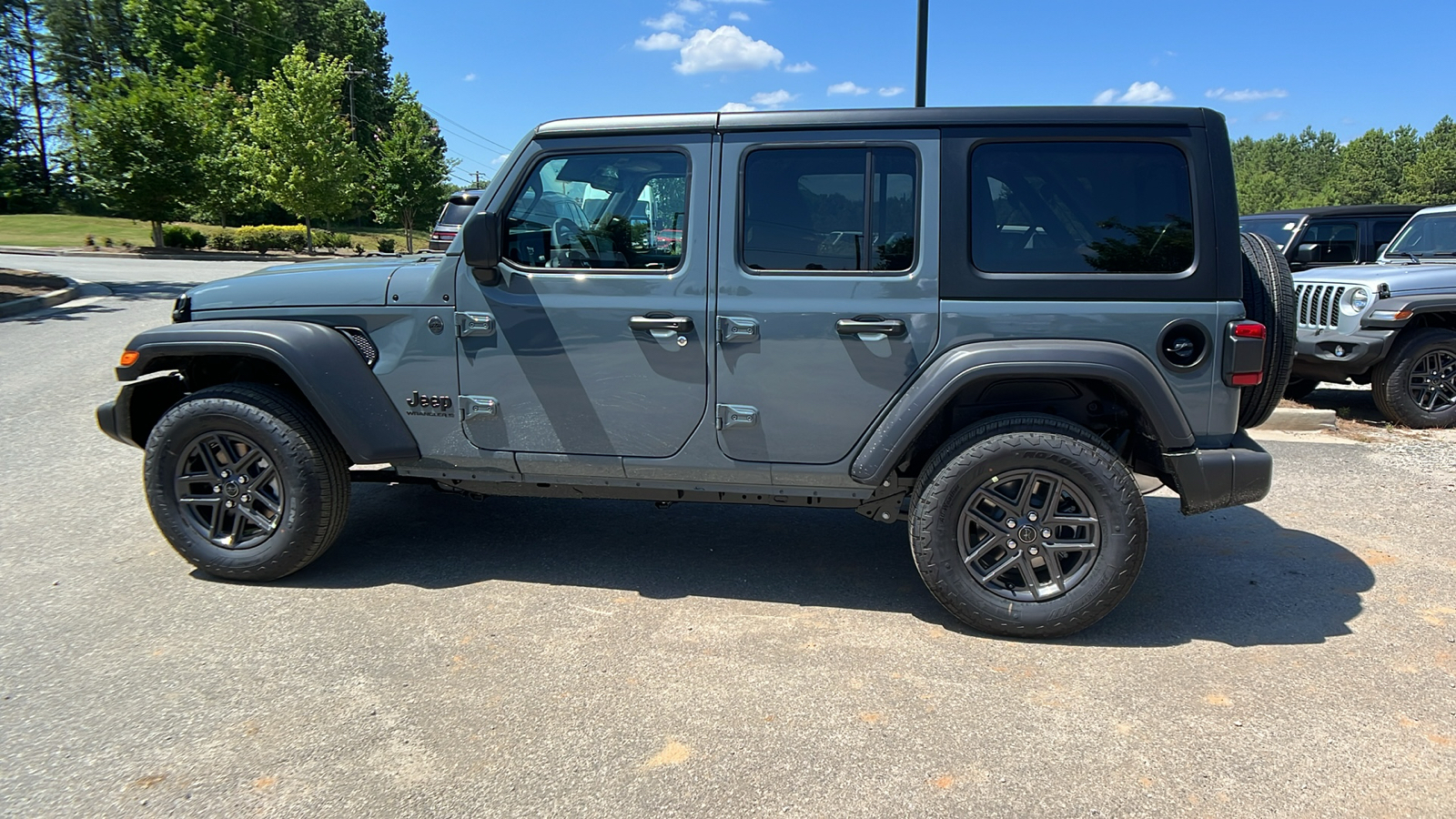 2024 Jeep Wrangler Sport S 8