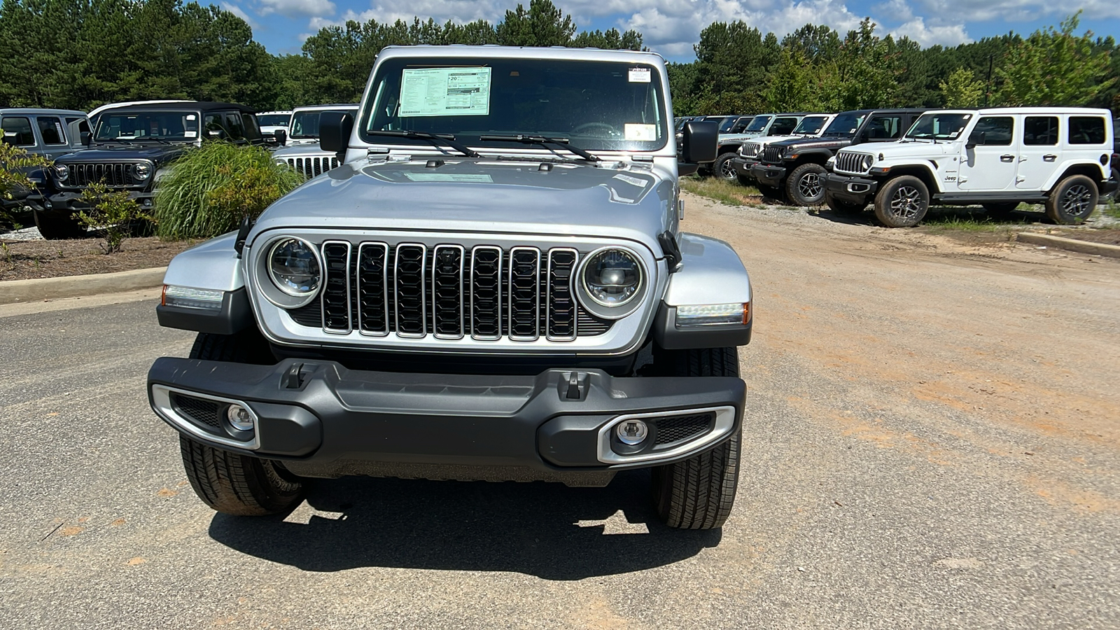 2024 Jeep Wrangler Sahara 2