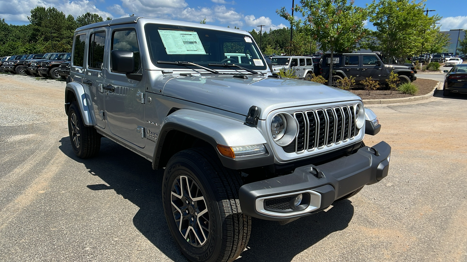 2024 Jeep Wrangler Sahara 3