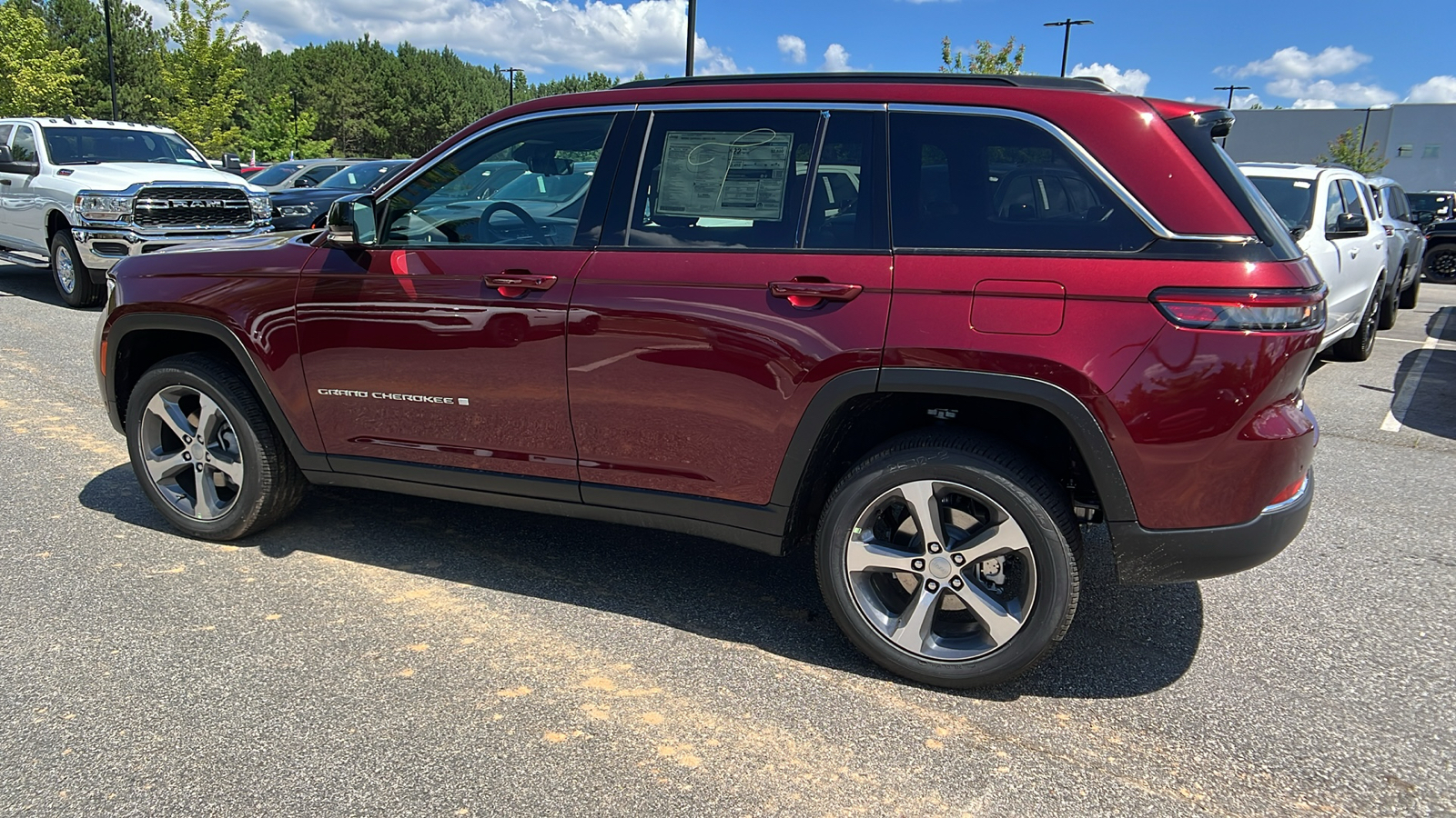 2024 Jeep Grand Cherokee Limited 8