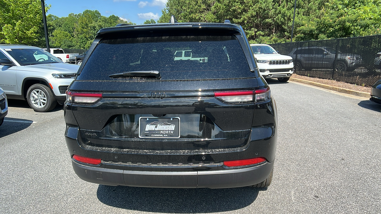 2024 Jeep Grand Cherokee Altitude 6