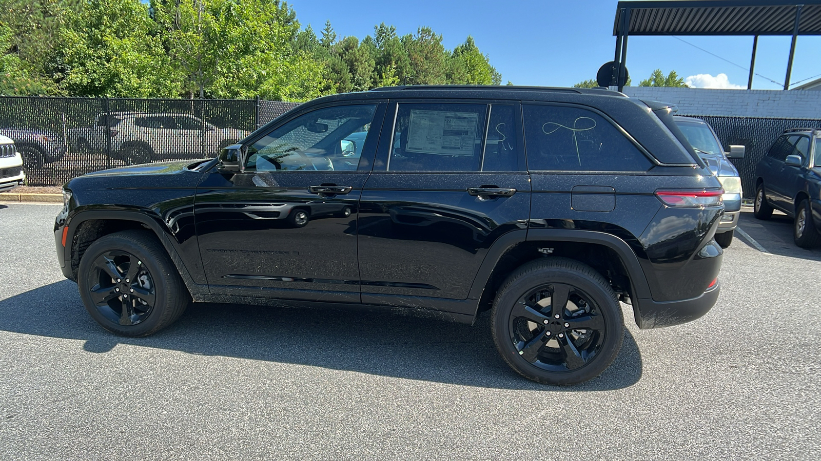 2024 Jeep Grand Cherokee Altitude 8