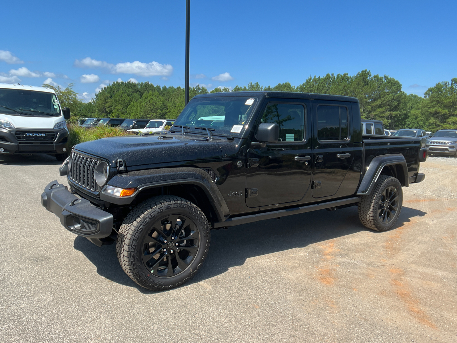 2024 Jeep Gladiator  1