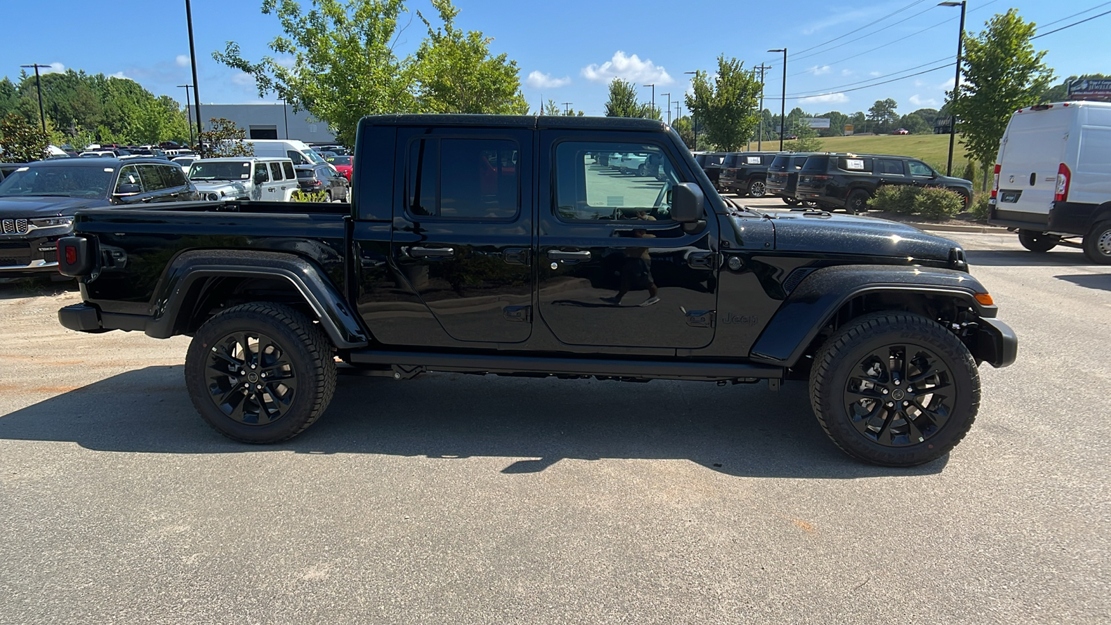 2024 Jeep Gladiator  4