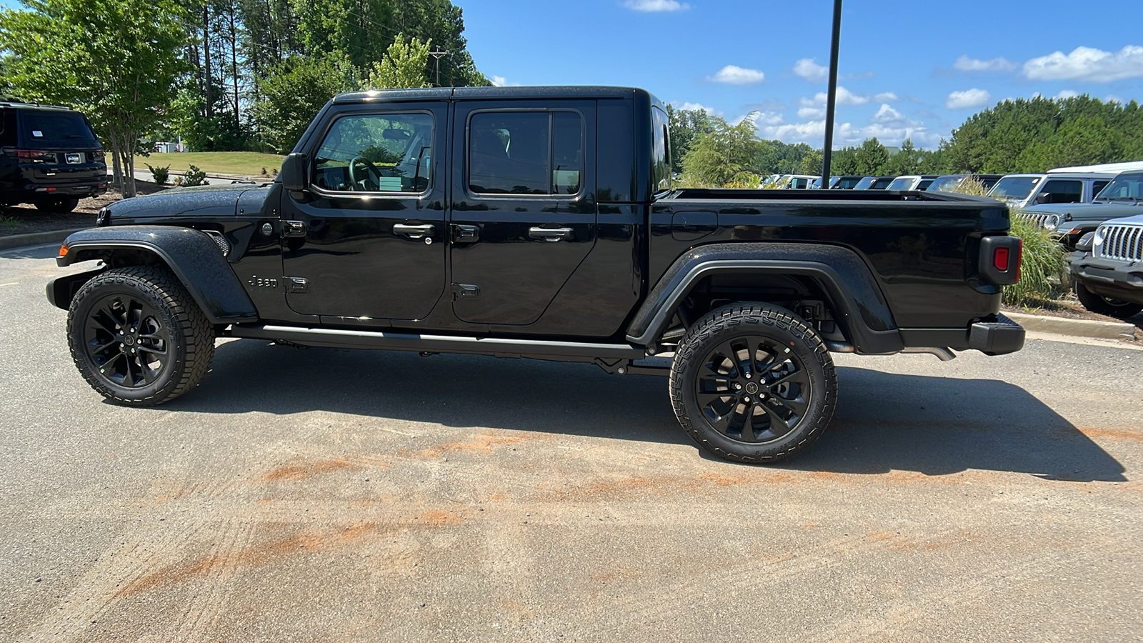 2024 Jeep Gladiator  8