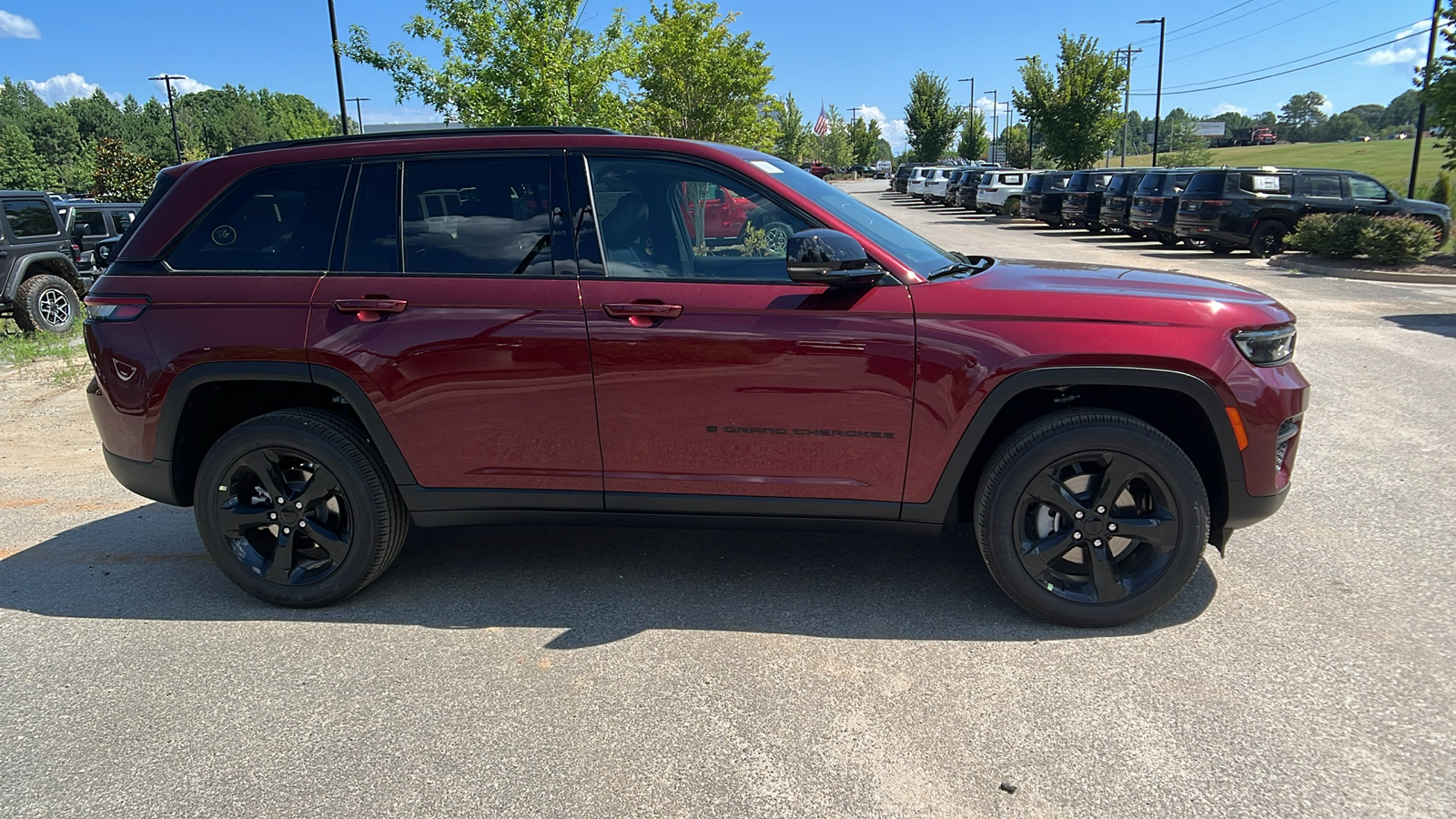 2024 Jeep Grand Cherokee Altitude 4