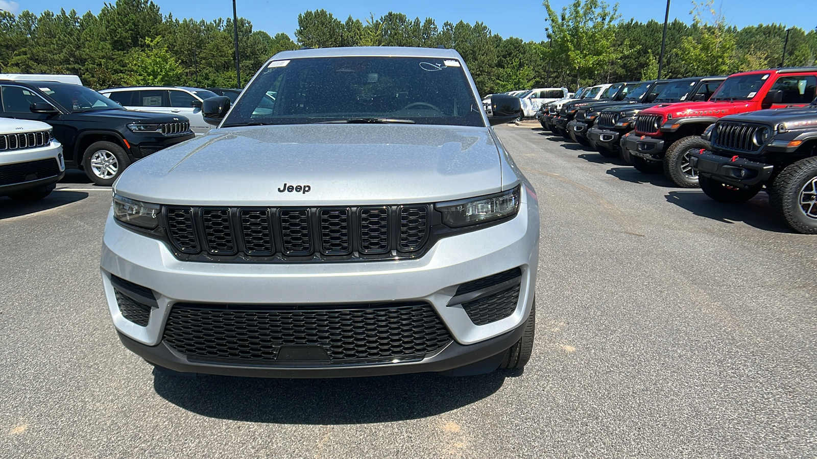 2024 Jeep Grand Cherokee Altitude 2