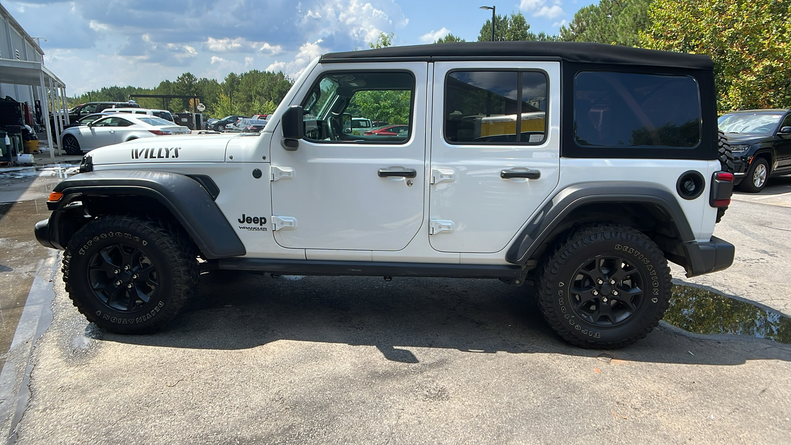 2020 Jeep Wrangler Unlimited Willys 8