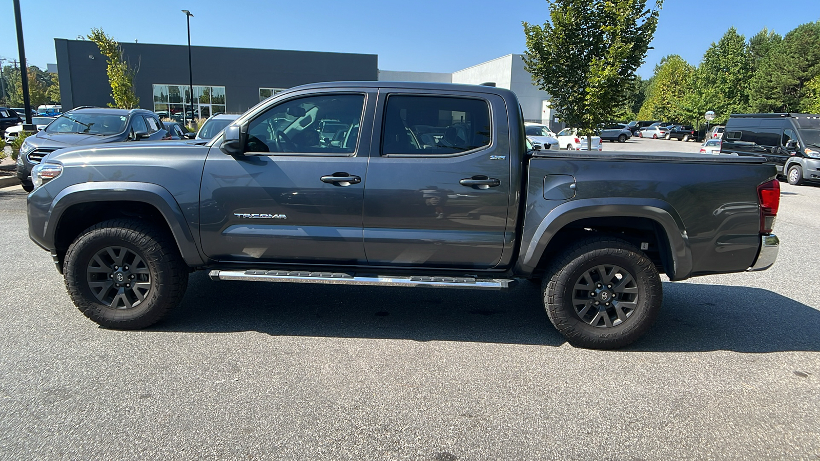 2020 Toyota Tacoma 2WD SR5 8