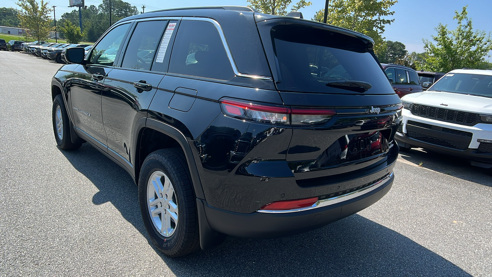 2024 Jeep Grand Cherokee Laredo 7