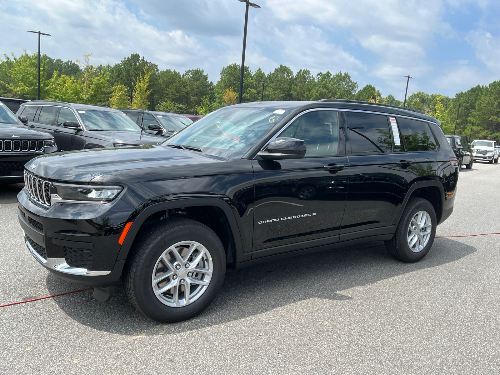 2024 Jeep Grand Cherokee L Laredo X 1