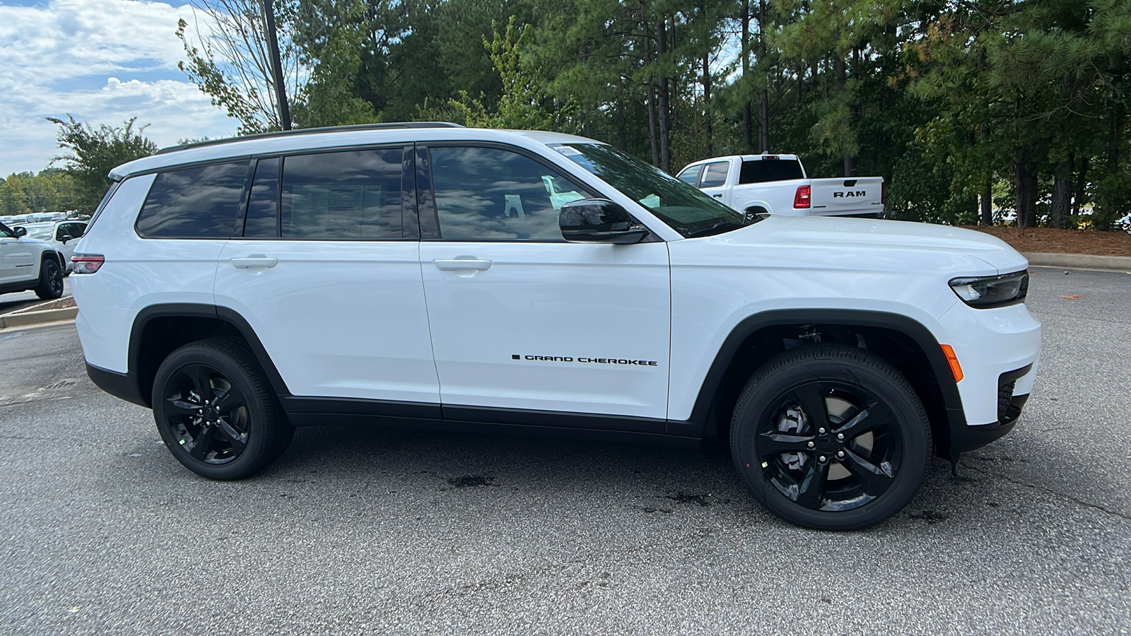 2024 Jeep Grand Cherokee L Altitude X 4