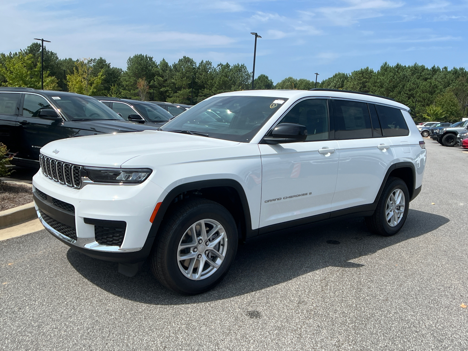 2024 Jeep Grand Cherokee L Laredo X 1