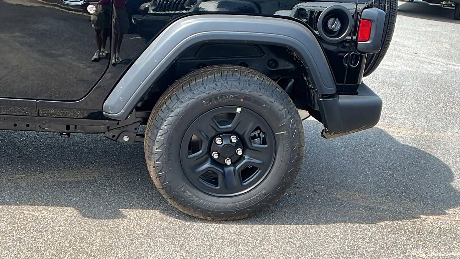 2024 Jeep Wrangler Sport 9