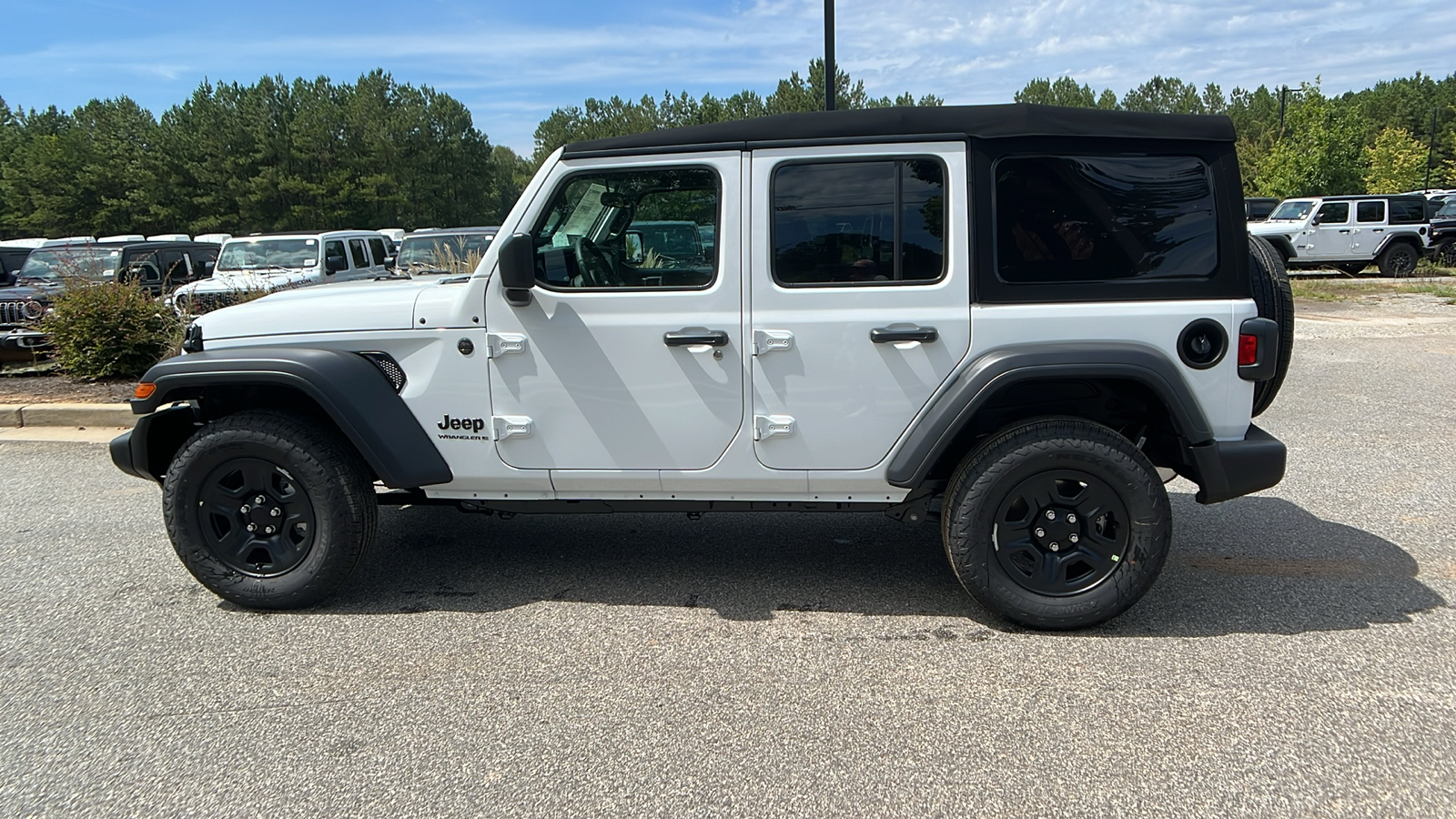 2024 Jeep Wrangler Sport 9