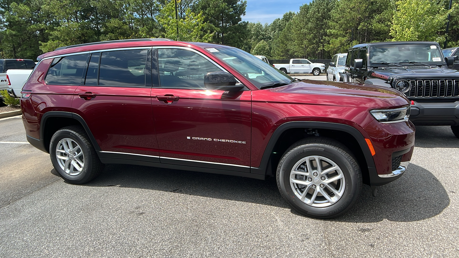 2024 Jeep Grand Cherokee L Laredo X 4