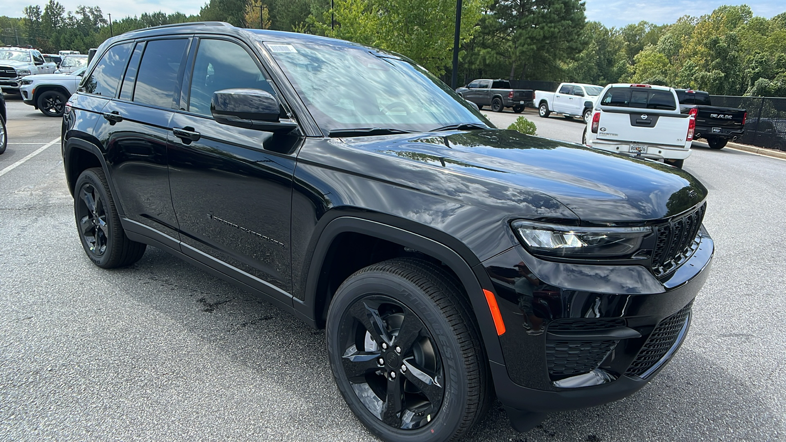 2024 Jeep Grand Cherokee Altitude 3