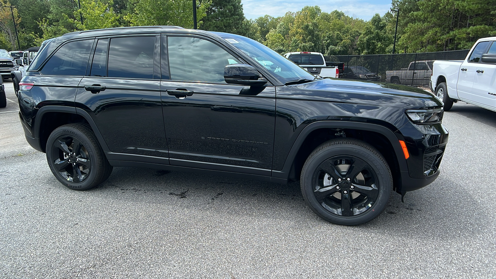 2024 Jeep Grand Cherokee Altitude 4