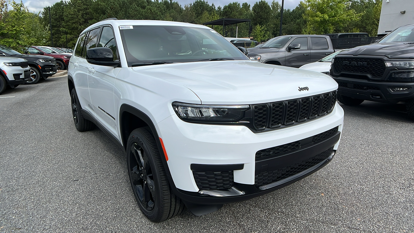 2024 Jeep Grand Cherokee L Altitude X 3