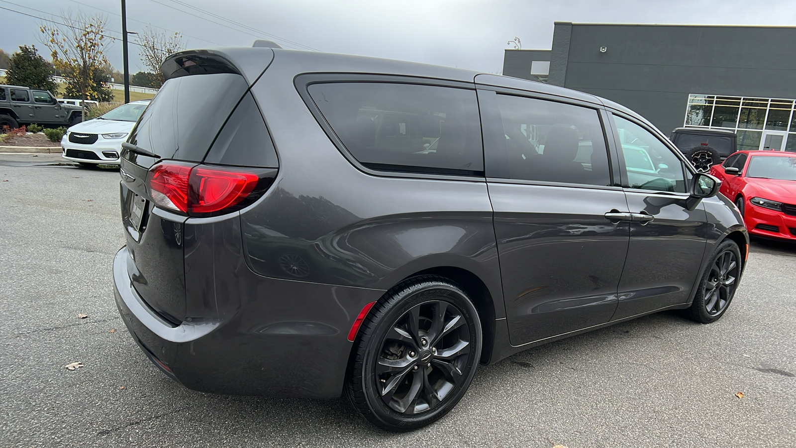 2020 Chrysler Pacifica Touring 5