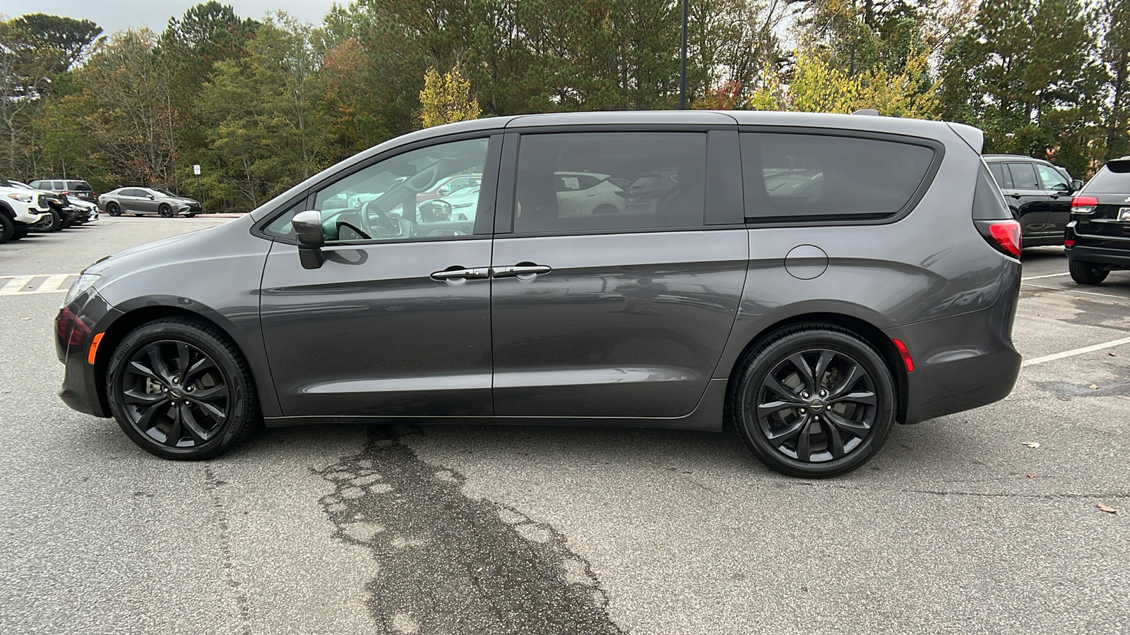 2020 Chrysler Pacifica Touring 8