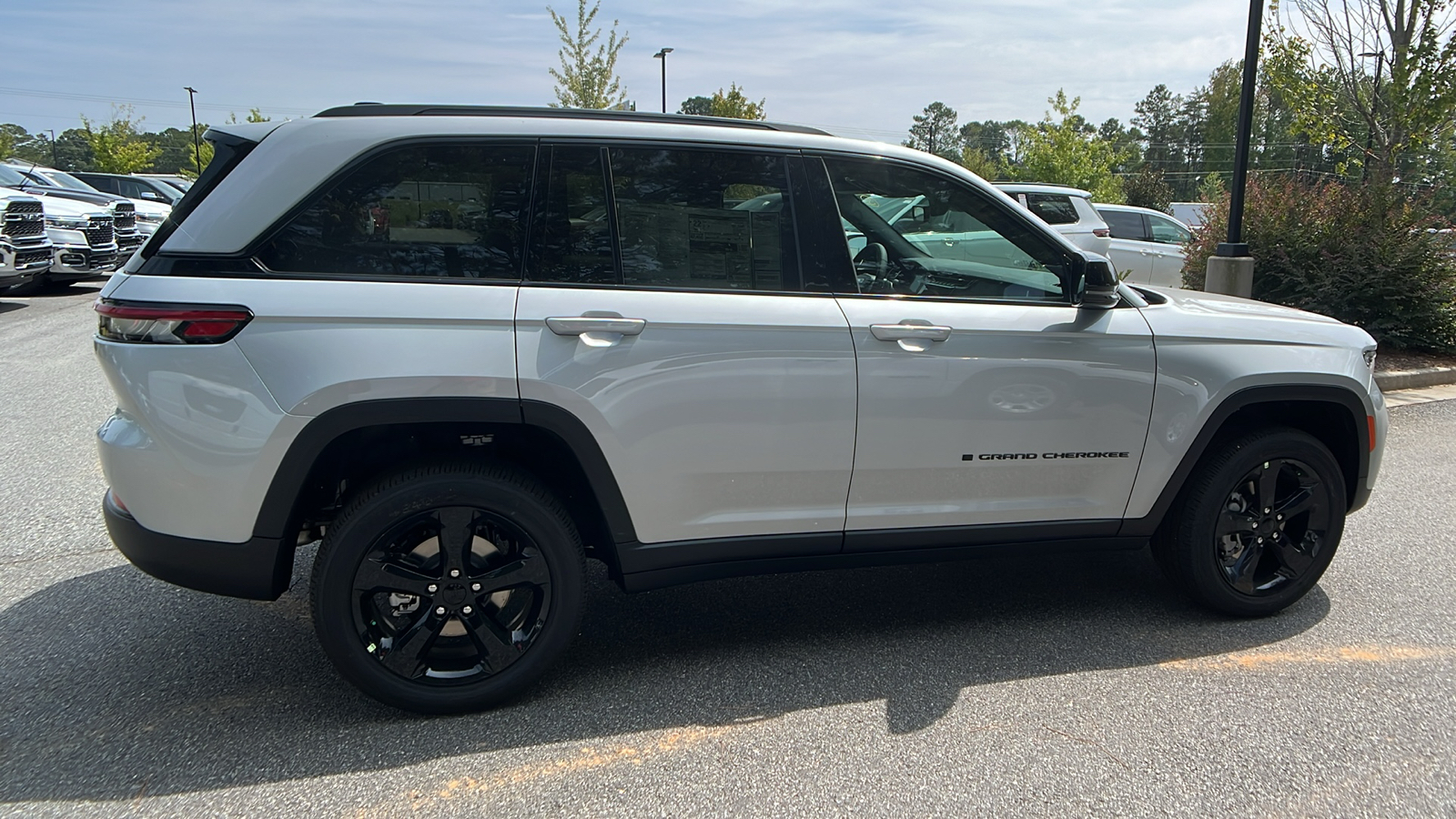 2024 Jeep Grand Cherokee Altitude 4